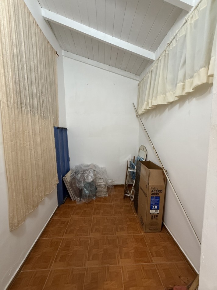 ALQUILER ANUAL DPTO 2 1/2 AMBIENTES CON MUEBLES SOBRE AV COLON Y ALSINA ZONA GUEMES