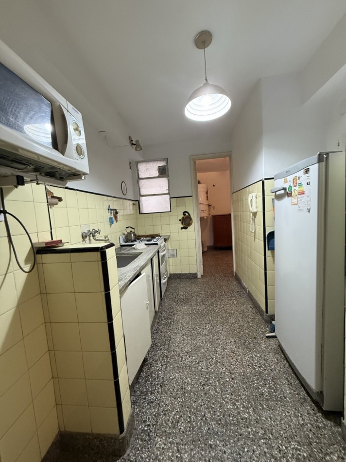 VENTA DEPARTAMENTO 3 AMB CON DEP Y COCHERA ESTADO ORIGINAL EN COLON Y ALSINA CON BALCON A LA CALLE