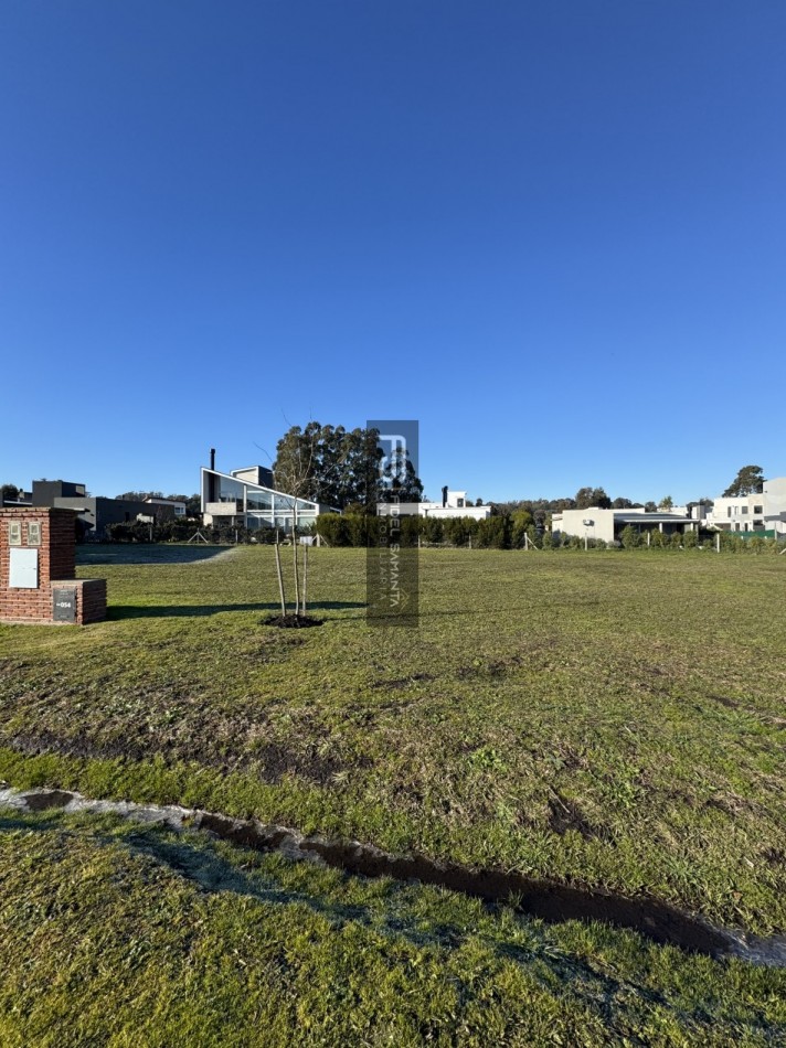 OPORTUNIDAD LOTE EN VENTA EN EL BARRIO PRIVADO RUMENCO JOVEN