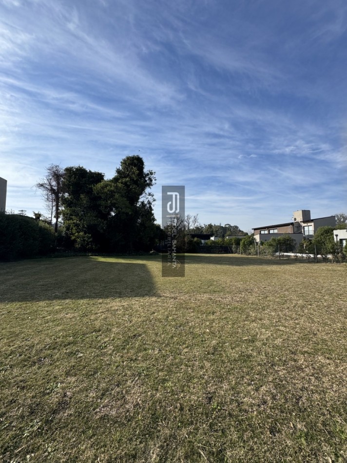LOTE EN VENTA - LAS PRUNAS | Barrio Privado