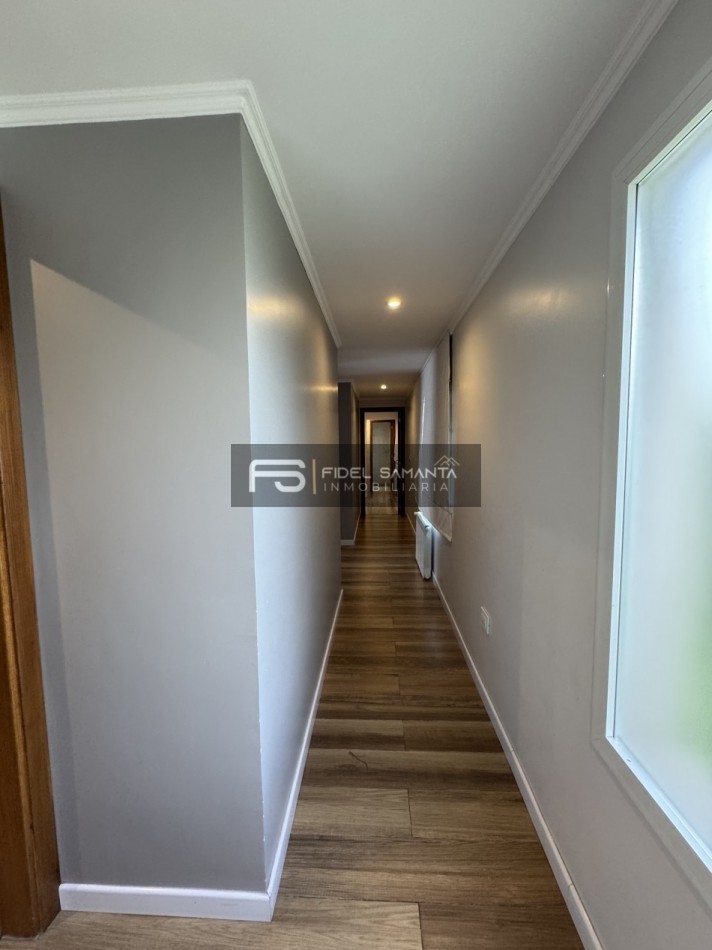 VENTA | CASA 5 AMB CON GRAN JARDIN Y PISCINA EN ARENAS DEL SUR