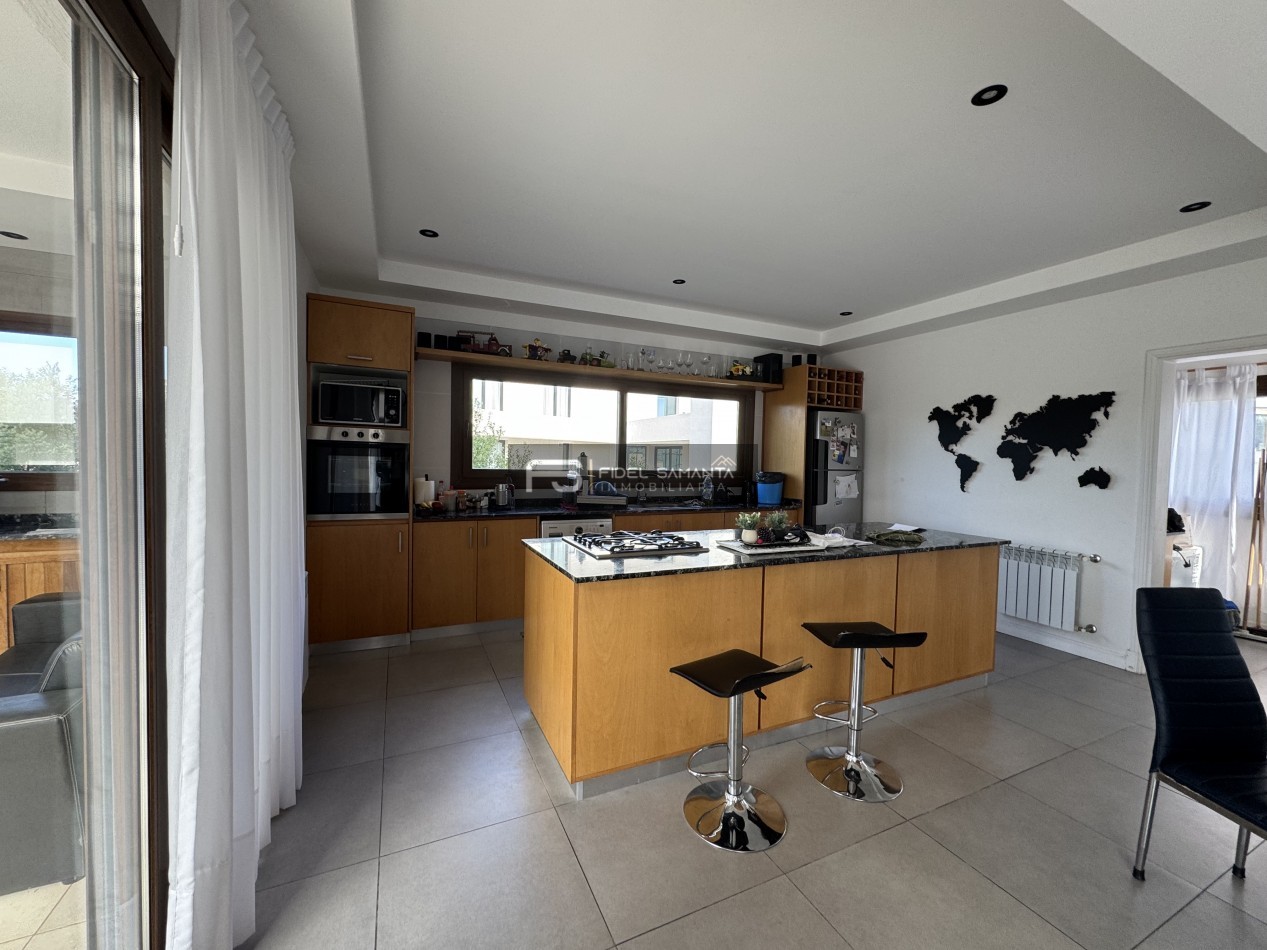 VENTA | CASA 4 AMB CON PISCINA EN RUMENCO JOVEN 