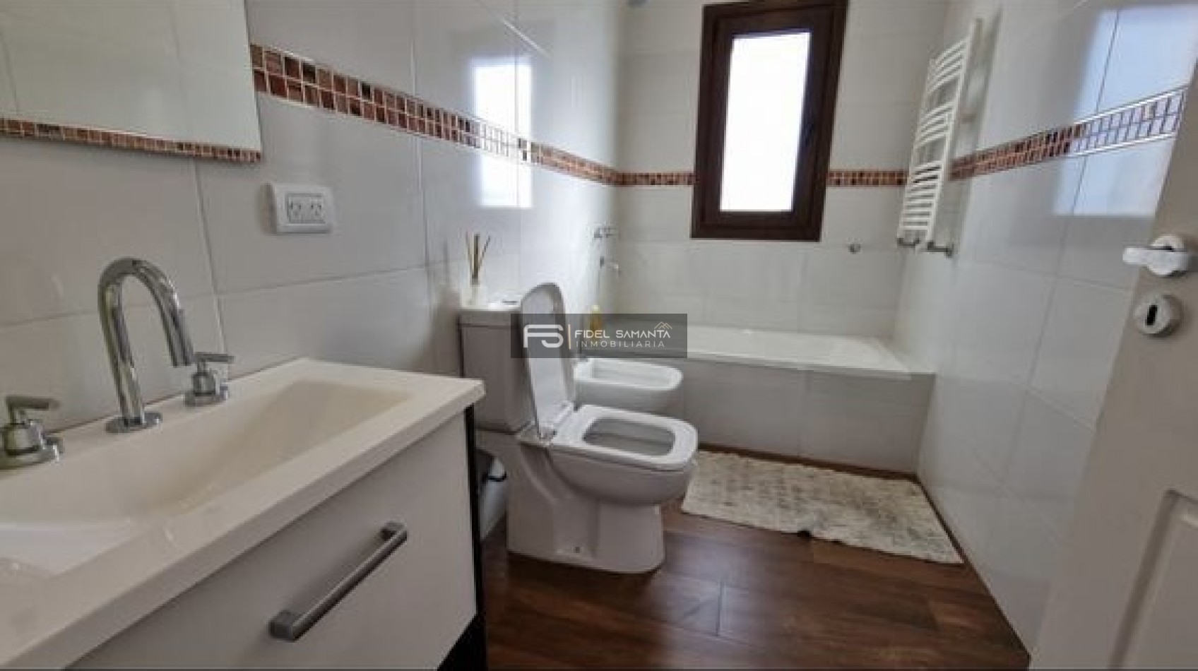 VENTA | CASA 4 AMB CON PISCINA EN RUMENCO JOVEN 