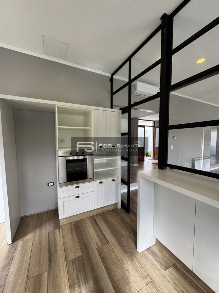 VENTA | CASA 5 AMB CON GRAN JARDIN Y PISCINA EN ARENAS DEL SUR