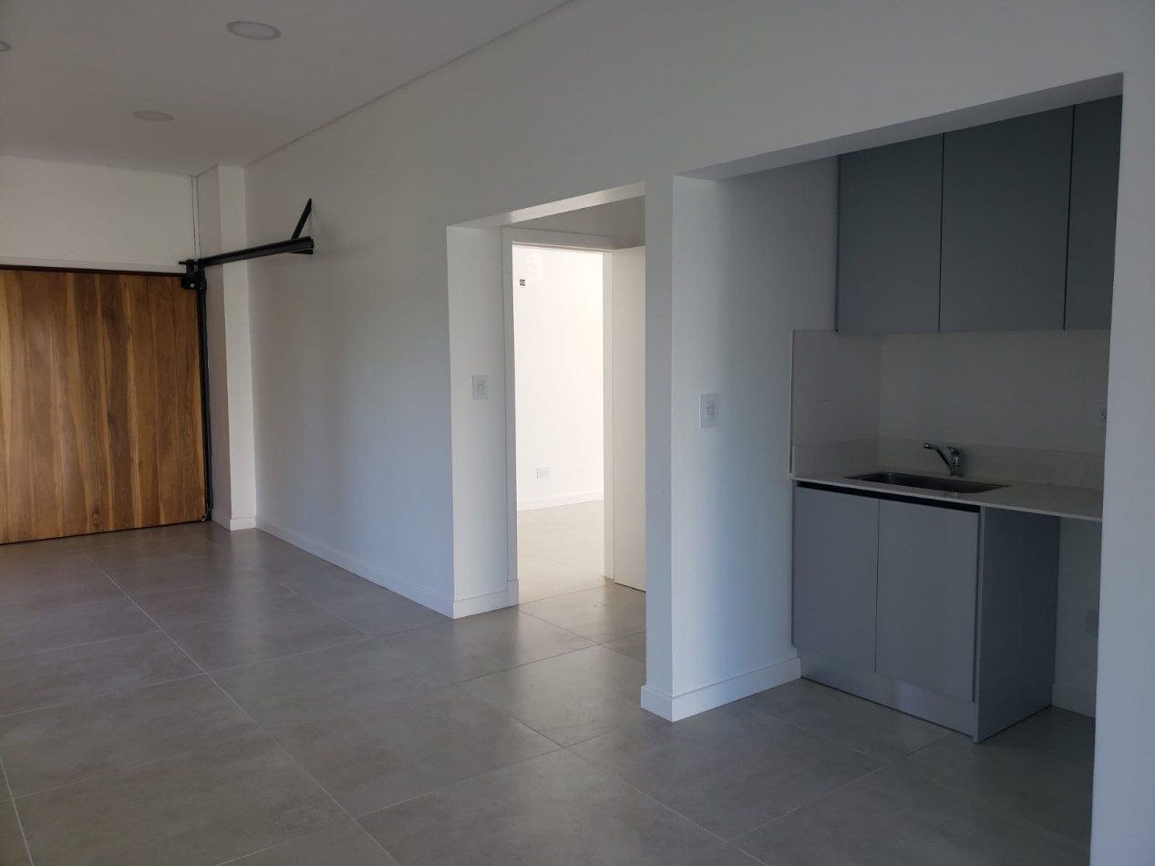 ALQUILER 24 MESES 4 AMB ESTILO Y CONFORT CASA A ESTRENAR RUMENCO JOVEN