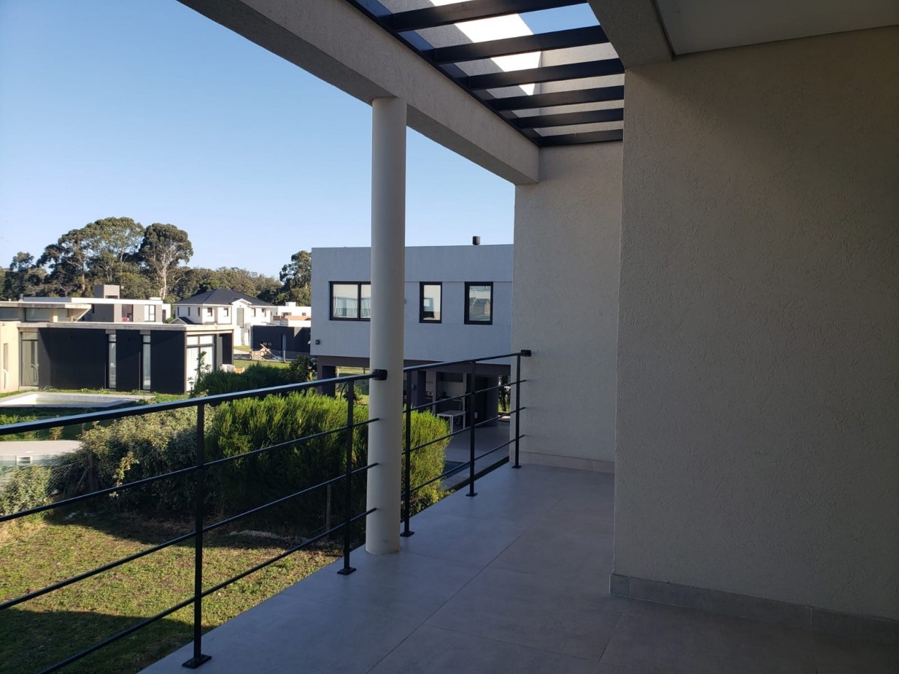 ALQUILER 24 MESES 4 AMB ESTILO Y CONFORT CASA A ESTRENAR RUMENCO JOVEN