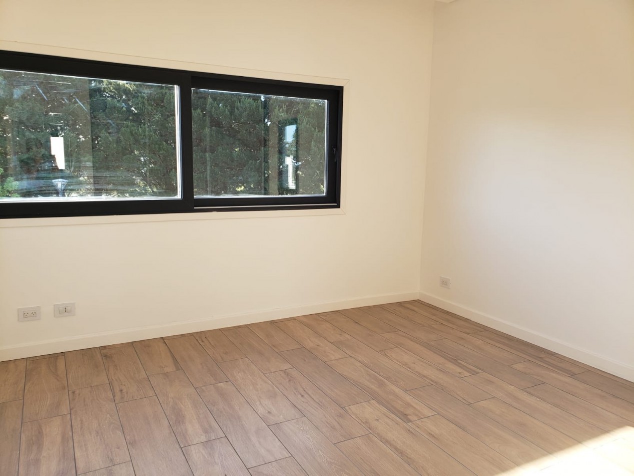 ALQUILER 24 MESES 4 AMB ESTILO Y CONFORT CASA A ESTRENAR RUMENCO JOVEN