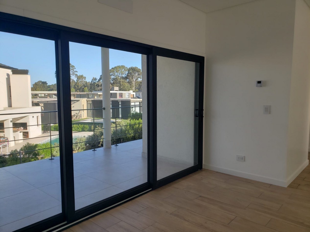 ALQUILER 24 MESES 4 AMB ESTILO Y CONFORT CASA A ESTRENAR RUMENCO JOVEN