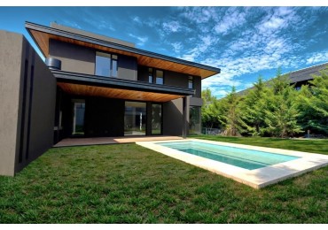 VENTA | CASA MODERNA A ESTRENAR EN LAS PRUNAS. DISEÑO PREMIUM