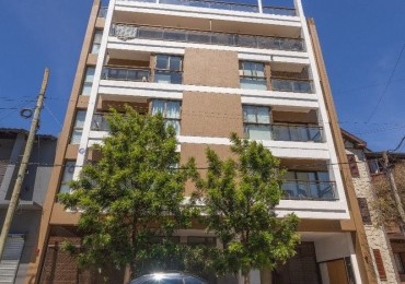VENTA Departamento 2 ambientes con cochera Chauvin 
