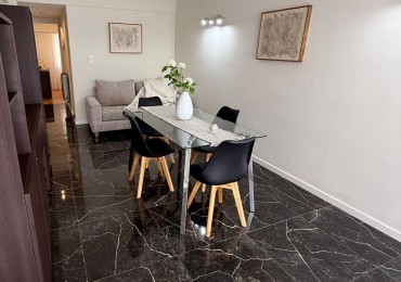 VENTA DEPTO 2 AMB CON DEPENDENCIA A LA CALLE CON BALCON MICROCENTRO