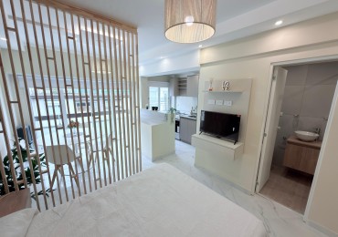 VENTA DEPTO 1 AMB A LA CALLE CON BALCON PLAZA COLON 