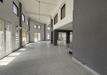 ALQUILER COMERCIAL PREMIUM EN ESQUINA ZONA CHAUVIN