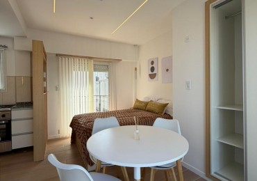 VENTA DEPTO 1 AMBIENTE CON BALCON TERRAZA- PLAZA COLON
