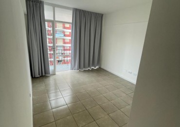 VENTA DEPTO RECICLADO 2 AMB A LA CALLE CON BALCON CENTRO