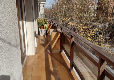 DEPARTAMENTO 4 AMBIENTES EXTERNO CON BALCON EN BARRIO SANTA CECILIA 