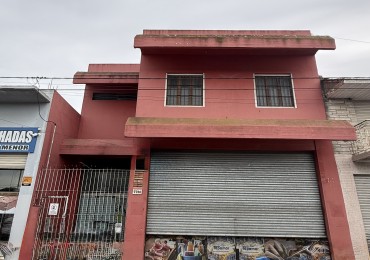 ALQUILER IMPORTANTE LOCAL 400MTS2 EN DOS PLANTAS SOBRE AV. LURO 7700 
