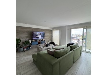 VENTA | APTO CREDITO | MODERNO Y LUMINOSO DEPTO 4 AMB + OFFICE CON COCHERA Y BAULERA 