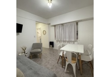 ALQUILER ANUAL DPTO 2 1/2 AMBIENTES CON MUEBLES  SOBRE AV COLON Y ALSINA  ZONA GUEMES