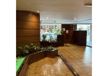 VENTA DEPARTAMENTO MONOAMBIENTE DE 27 MTS2 TOTALES EXCELENTE UBICACION A PASOS DE PLAZA COLON   