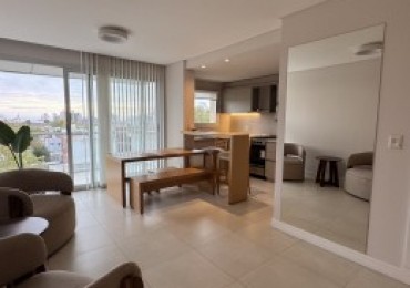 VENTA APTO CREDITO DEPTO 3 AMBIENTES A LA CALLE CON BALCON LA PERLA