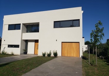 ALQUILER 24 MESES 4 AMB ESTILO Y CONFORT CASA A ESTRENAR  RUMENCO JOVEN